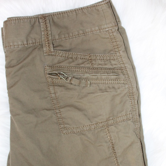 Ann Taylor, army green capri pants - Picture 2 of 7